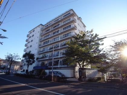 秀和祐天寺レジデンスの外観