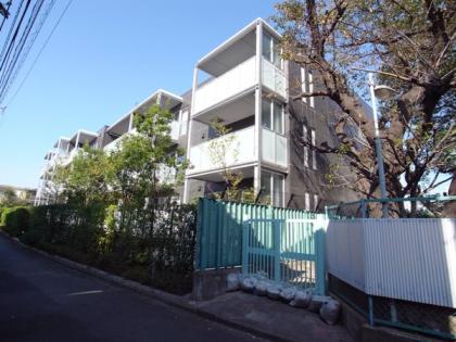 アールブラン世田谷桜丘の外観