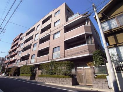 グランベルク馬事公苑の外観