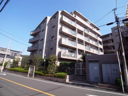 世田谷上町ハイムの外観