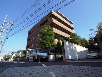 ファミールコート白金ヒルズの外観