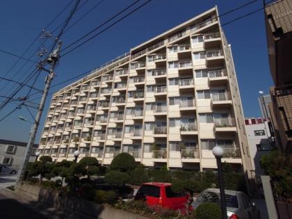 白金ハイツの外観