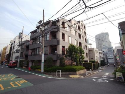 クレッセント麻布の外観