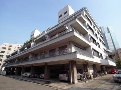 ファミール六本木の外観