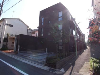 ラビ学芸大学の外観