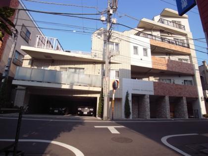 グレンパーク学芸大学の外観