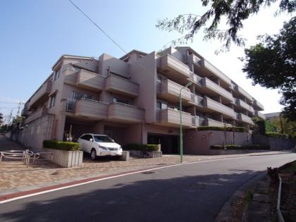 ディアナコート祐天寺の外観