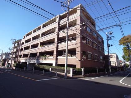 ファミールグラン等々力の外観