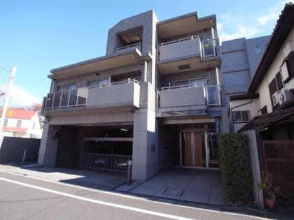 クレッセント駒沢公園パークサイドの外観