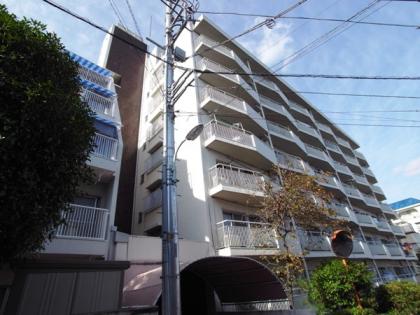 マンションニュー高輪の外観