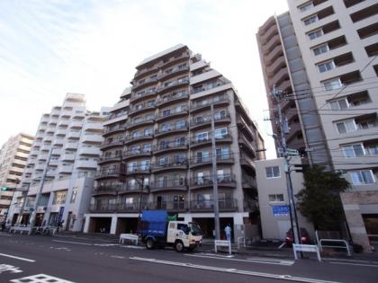 マンション京都白金台の外観