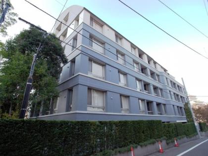 ドレッセ代官山の外観