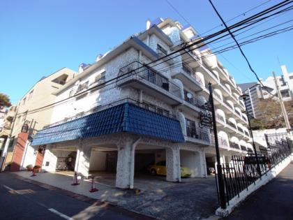 秀和桜丘レジデンスの外観