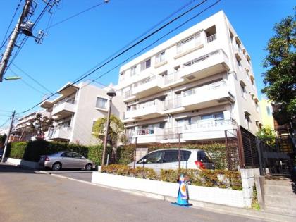 アーバンパレス尾山台の外観