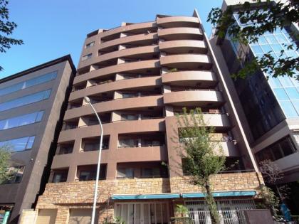 ロイヤルガーデン恵比寿公園通りの外観