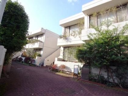 マートルコート自由ヶ丘の外観