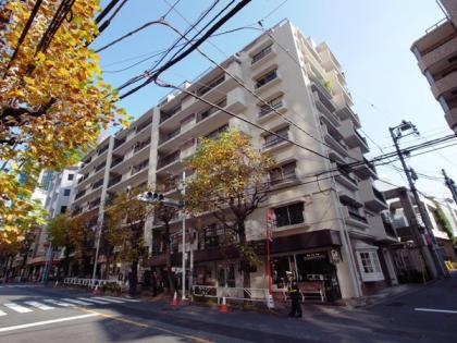 ニュー常磐松マンションの外観