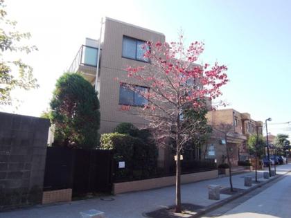 エレガンス都立大の外観