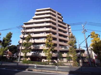 ファミール八雲の外観