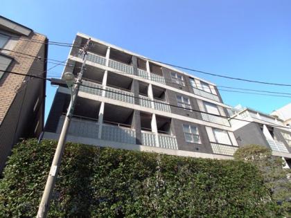 エクセラージュ神宮前の外観