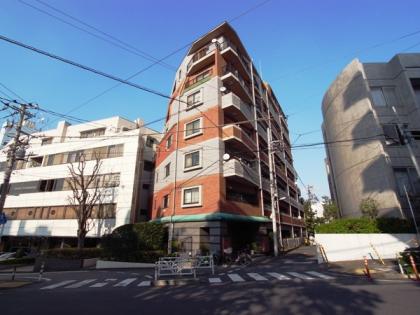 ジェイパーク神宮前の外観