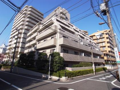 ロイヤルハウス都立大学の外観