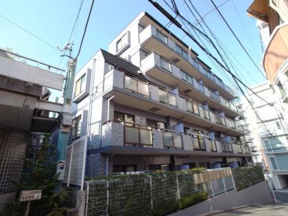 セザール元代々木の外観