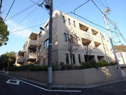 ペアシティ代々木西原アデニウムの外観