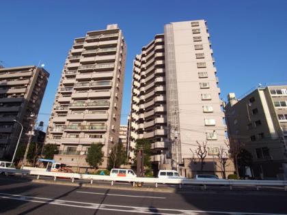 朝日ツイン目黒の外観