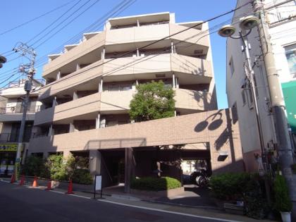 ルーブル都立大学の外観