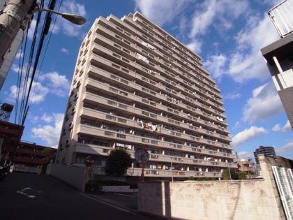 石川台ハイライズの外観