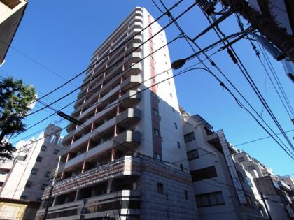 ガーラステーション新宿御苑前の外観