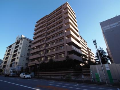 クリオ新宿戸山壱番館の外観