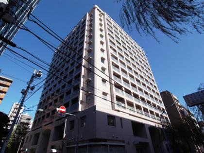 ルネ御苑プラザの外観