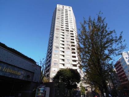 新宿アインスタワーの外観