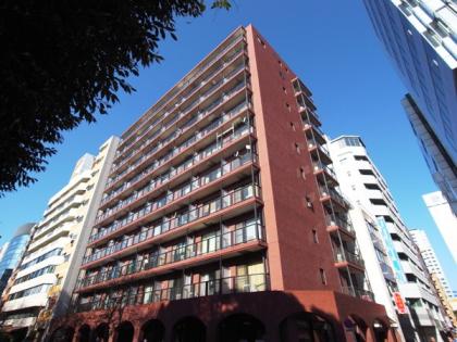 新宿御苑前マンションの外観