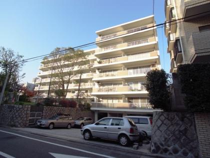 牛込台マンションの外観