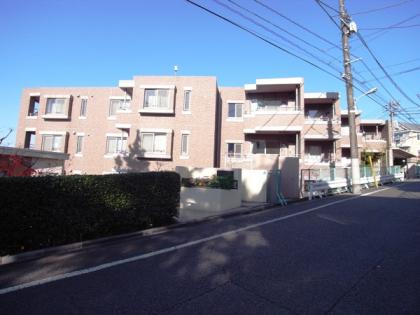 ガーデンホーム東雪谷の外観