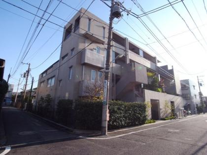 カラーズの外観