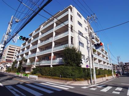 ファミールグラン南雪ヶ谷パークサイドの外観