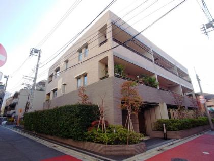 クレッセント神楽坂の外観