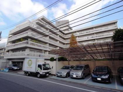 市谷台グランドマンションの外観