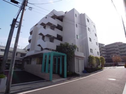 プラーティノ池上の外観