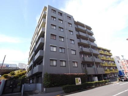 ルネス高田馬場の外観