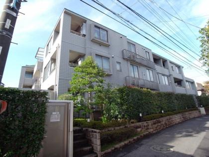 ラヴィドール目白の外観