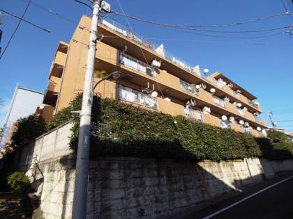 西落合スカイマンションの外観