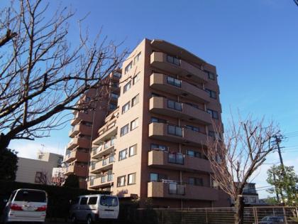 朝日クレスパリオ西落合の外観