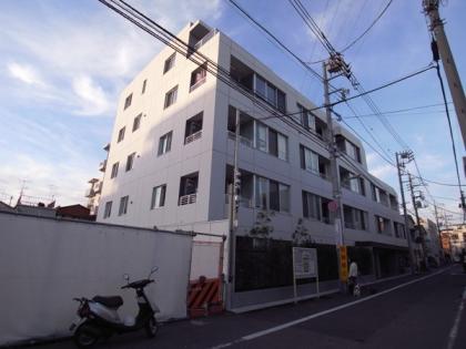 クレッセント多摩川センティアの外観