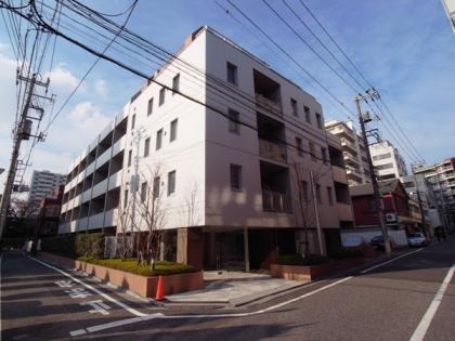 小田急コアロード目白の外観