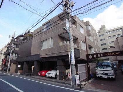 下落合パークマンションの外観